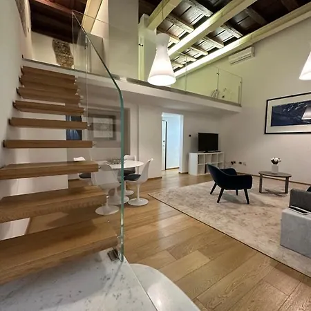 Appartamento Elegante Borgo San Jacopo Firenze