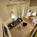 Elegante Borgo San Jacopo 아파트 *