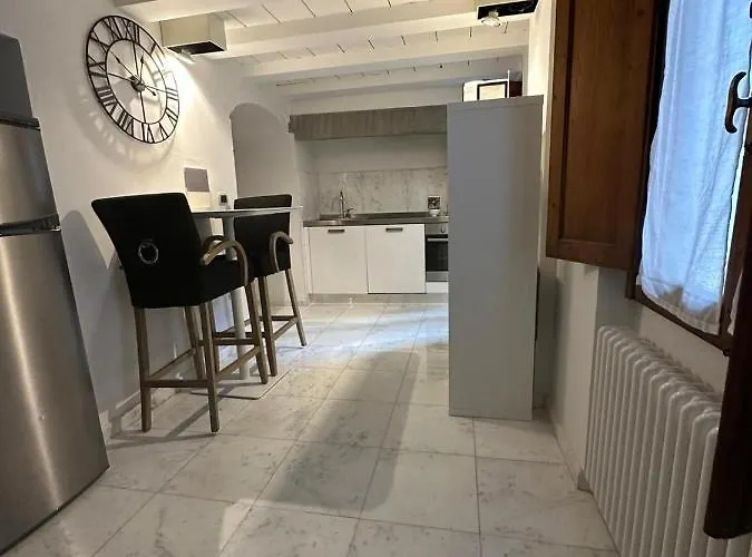 Appartamento Elegante Borgo San Jacopo