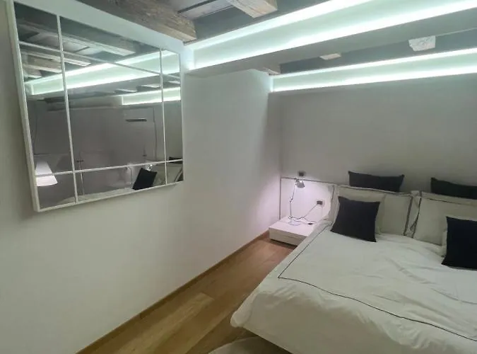 Elegante Borgo San Jacopo Appartamento *